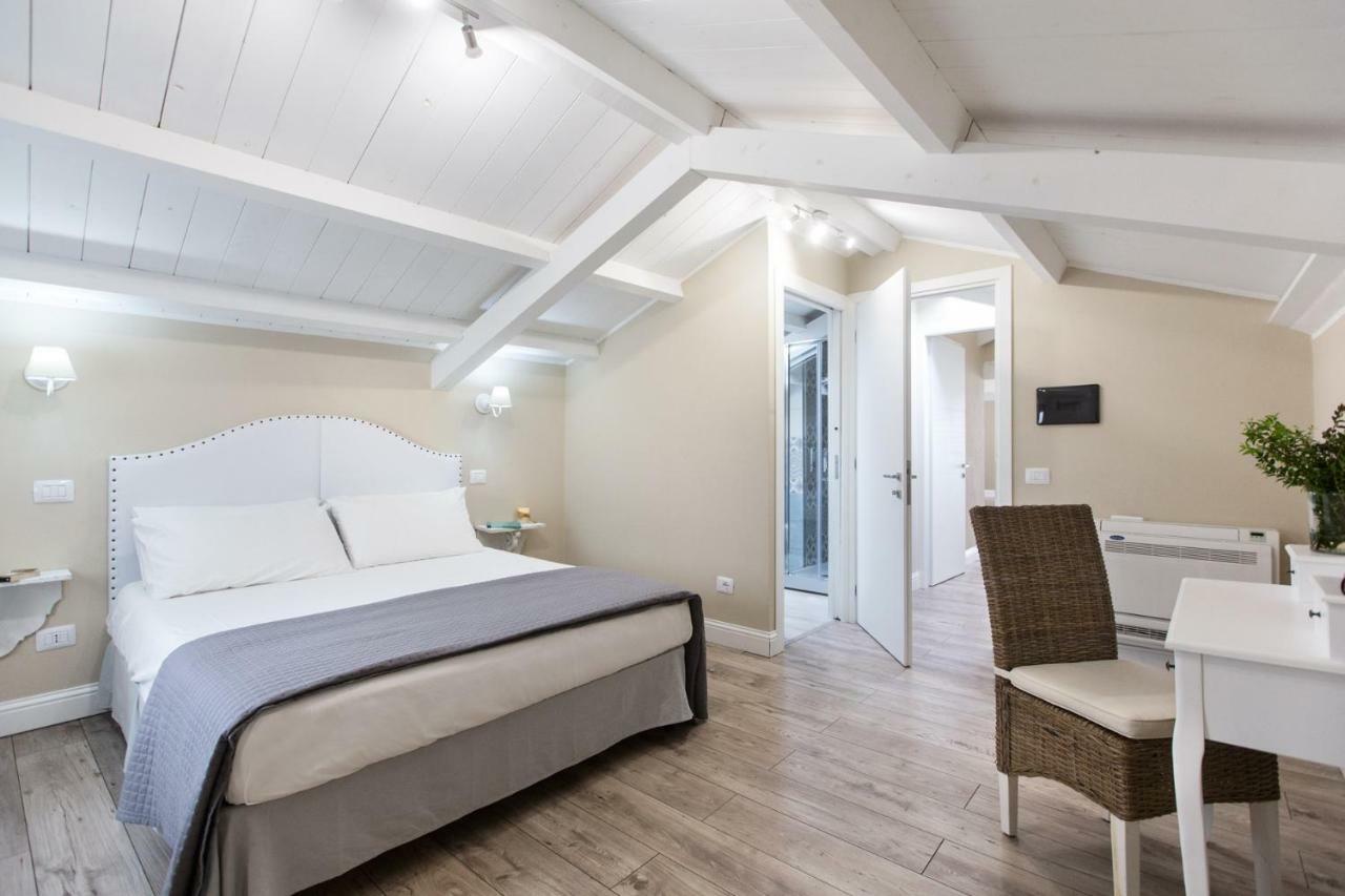 White House Lägenhet Cagliari Exteriör bild